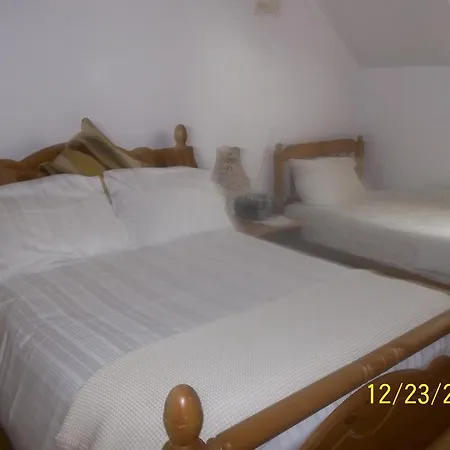 Riverview Bed & Breakfast 3*